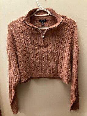 UK2LA Cropped Dark Blush Sweater Size Small 100% Acrylic